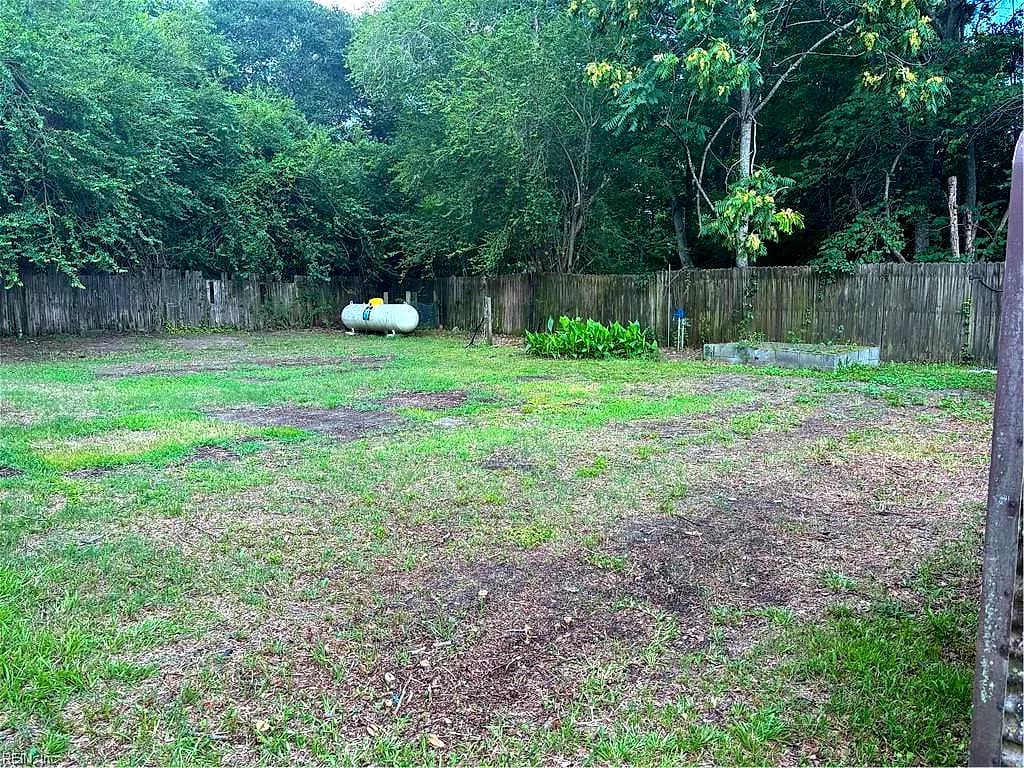 26044 Colonial ST, COURTLAND VA 23837 - Photo 5