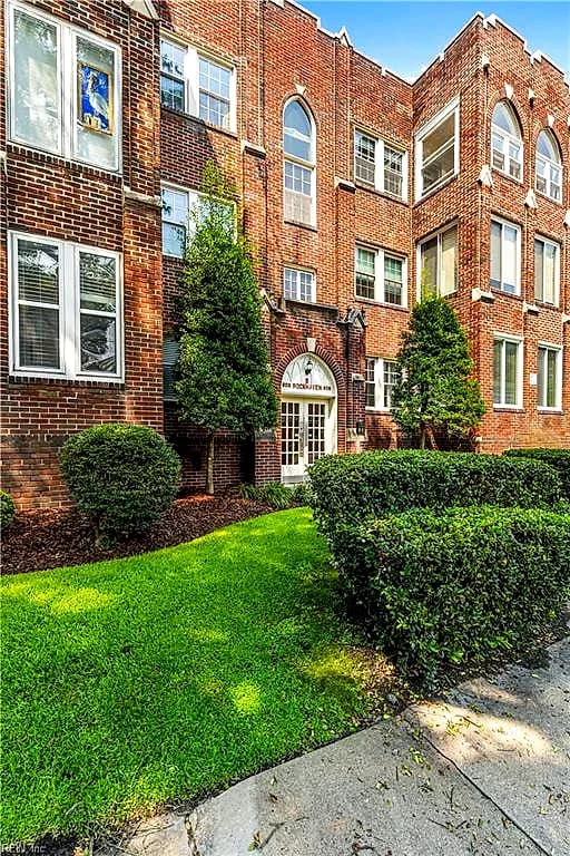 808 Gates AVE #B2, NORFOLK VA 23517 - Photo 3