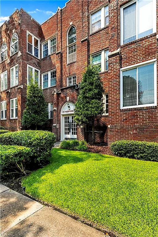 808 Gates AVE #B2, NORFOLK VA 23517 - Photo 4