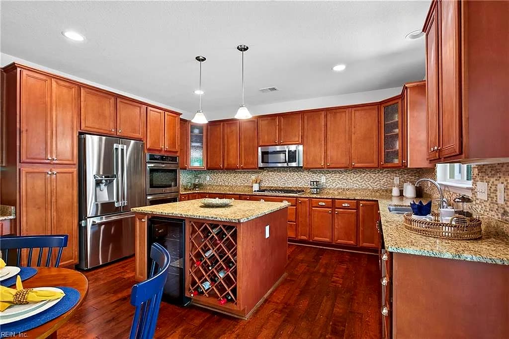 308 Wisdom PATH, CHESAPEAKE VA 23322 - Photo 3