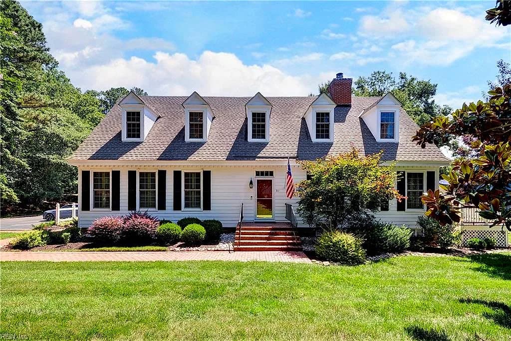 311 Dogleg DR, WILLIAMSBURG VA 23188 - Photo 2