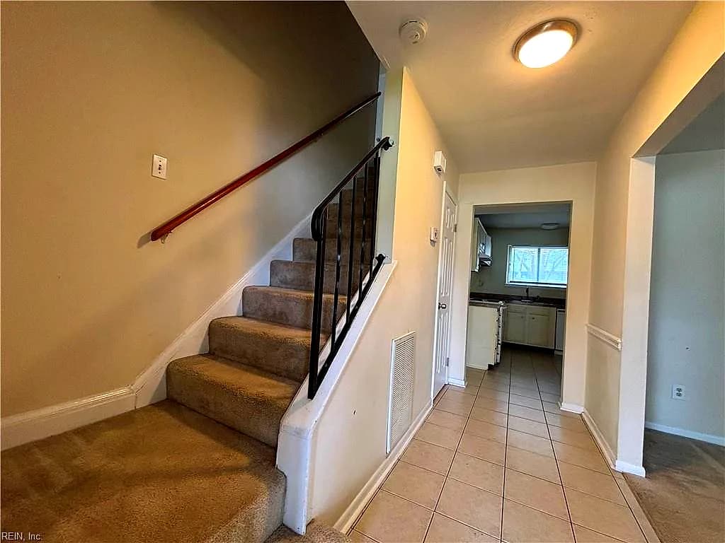 441 Woodlake RD, VIRGINIA BEACH VA 23452 - Photo 3