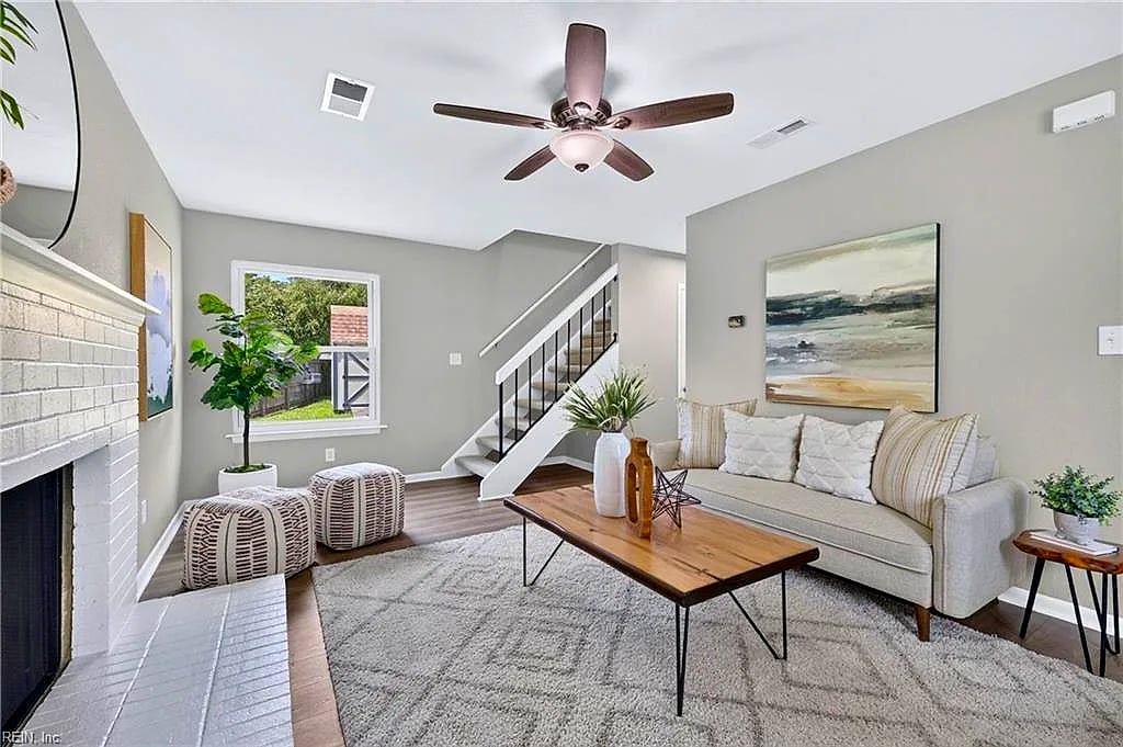 1651 Guthrie ST, Virginia Beach — 3 bed Residential, 1,260 sqft