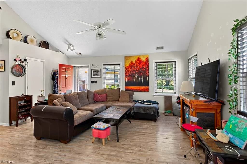 1305 Quail Creek HOLW #A, CHESAPEAKE VA 23320 - Photo 5