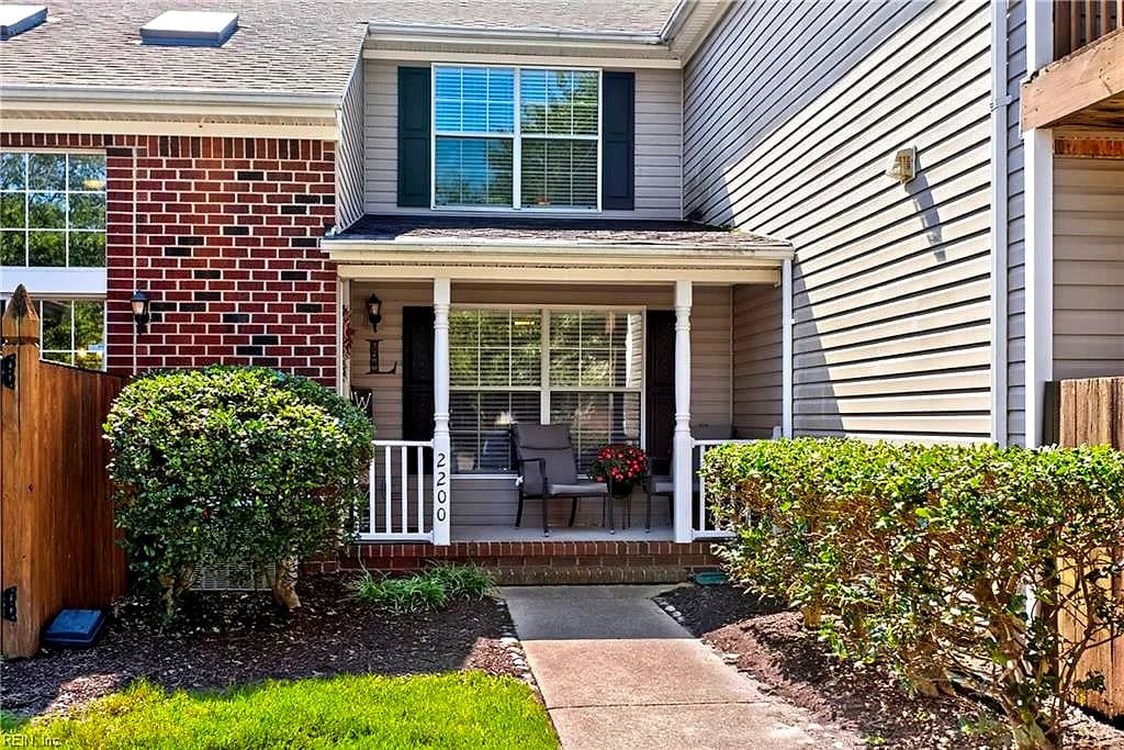 2200 Willow Point ARCH, CHESAPEAKE VA 23320 - Photo 2