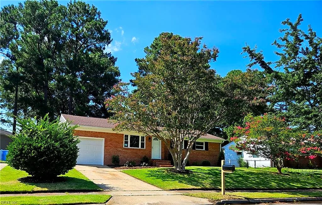 3321 Pine Hill CRES, CHESAPEAKE VA 23323 - Main photo