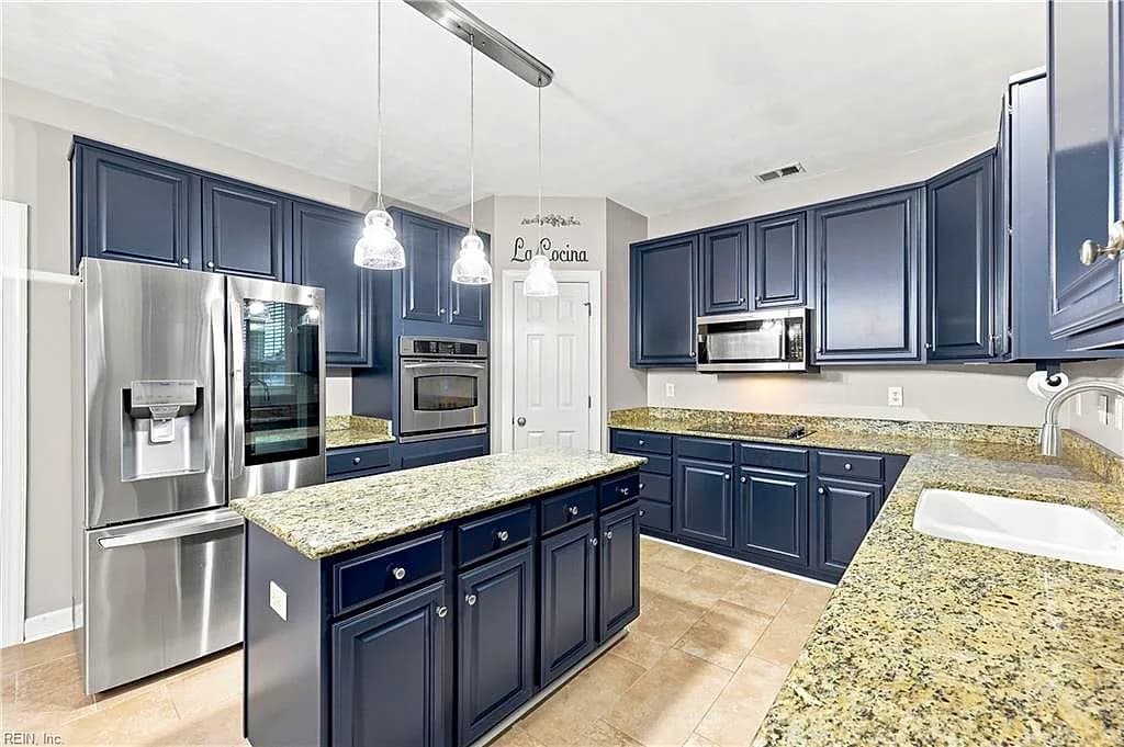 3204 Hearring WAY, CHESAPEAKE VA 23323 - Photo 3