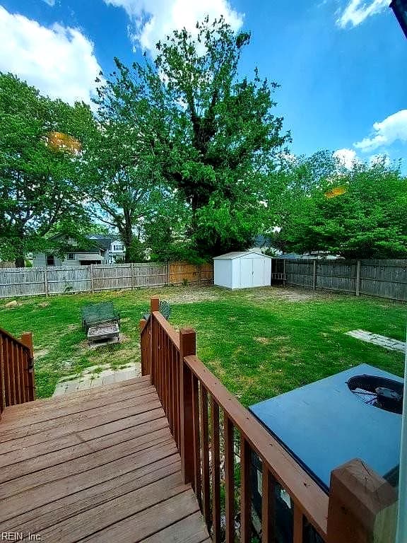 3746 Lenoir CIR, NORFOLK VA 23513 - Photo 3