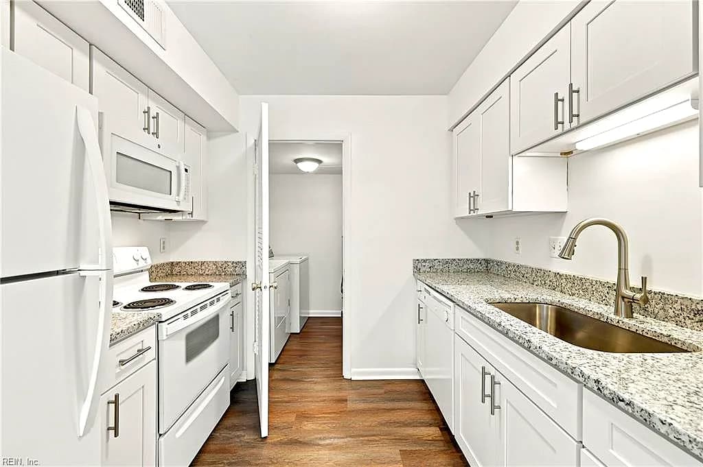 1481 Ventura WAY, NEWPORT NEWS VA 23608 - Photo 5
