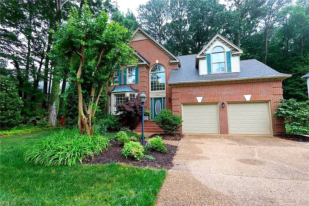 203 Rock Creek CT, YORKTOWN VA 23693 - Main photo