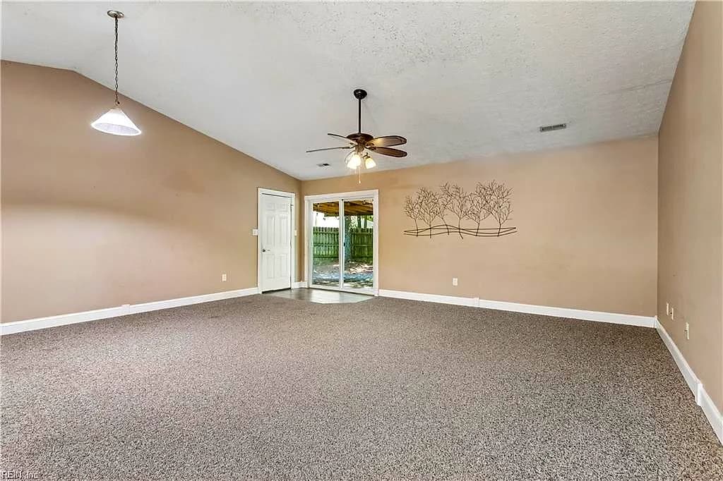 4406 Mallard DR, GLOUCESTER VA 23061 - Photo 4
