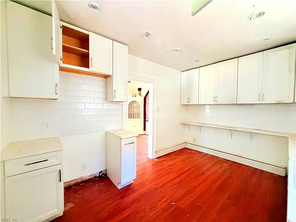 8518 Circle DR, NORFOLK VA 23503 - Photo 4