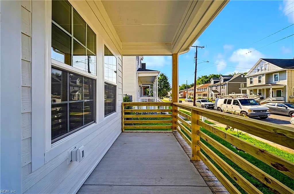 246 W 31st ST, NORFOLK VA 23504 - Photo 5