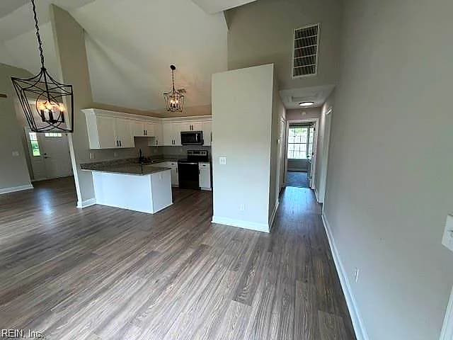 111 Dana DR, SUFFOLK VA 23434 - Photo 5