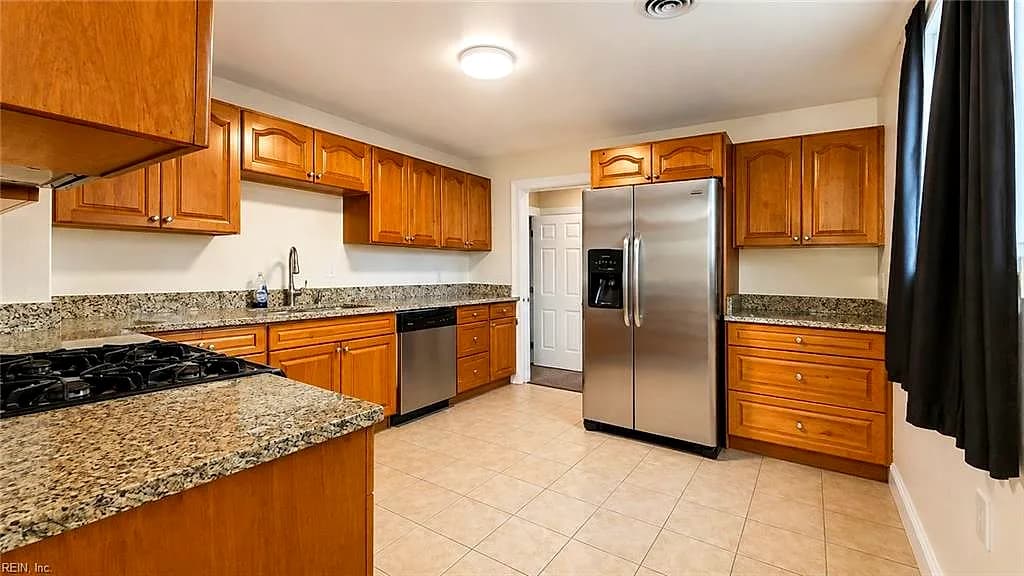 3912 Victoria BLVD, HAMPTON VA 23669 - Photo 4
