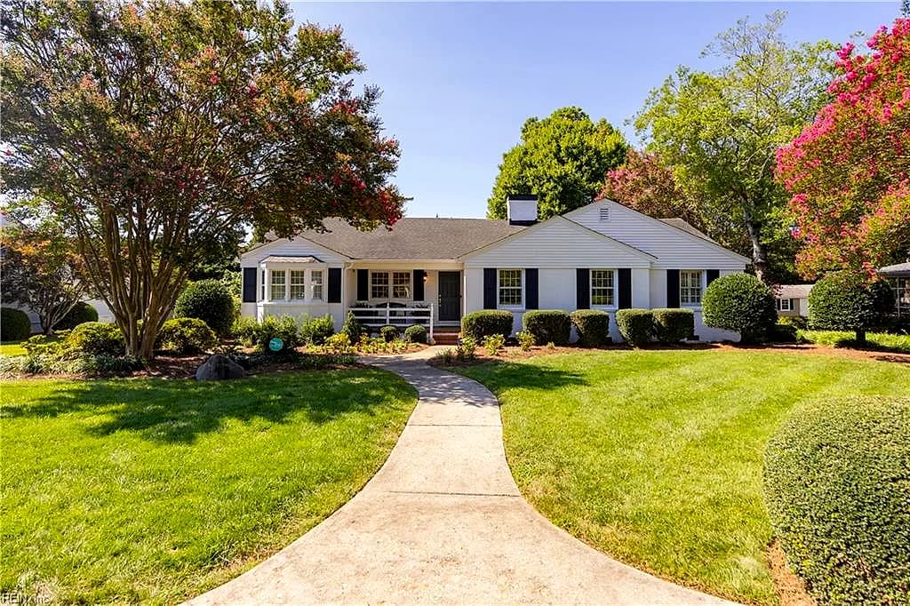 1117 Brandon RD, VIRGINIA BEACH VA 23451 - Photo 5