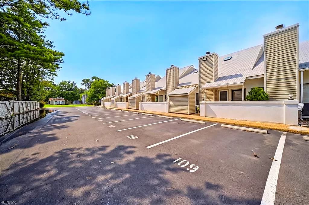 8576 Chesapeake BLVD #108, NORFOLK VA 23503 - Photo 5