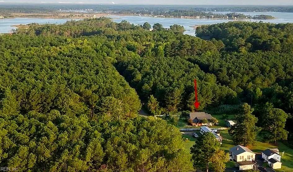 9571 Rowes Point RD, HAYES VA 23072 - Photo 5