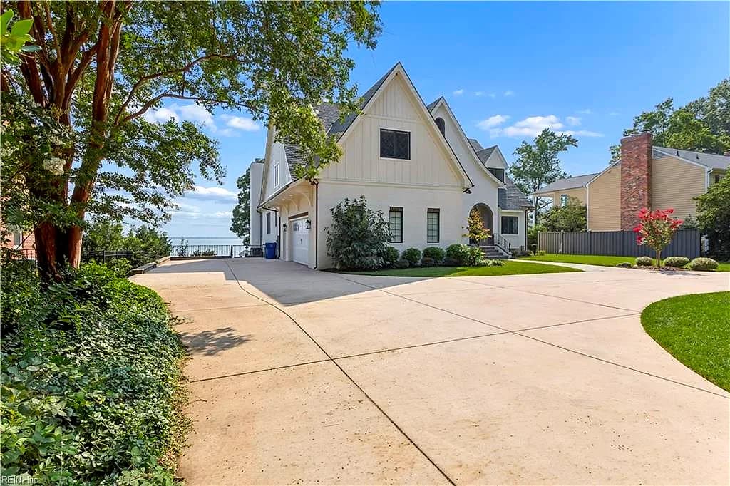 309 Riverside DR, NEWPORT NEWS VA 23606 - Photo 5