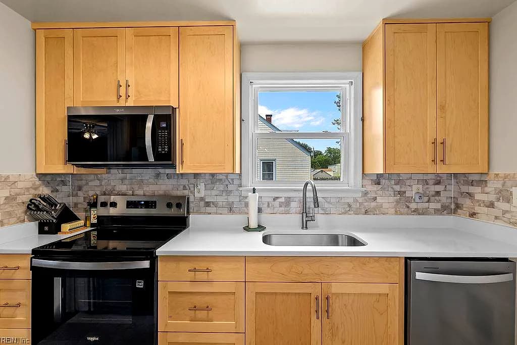 1063 Dune ST, NORFOLK VA 23503 - Photo 4