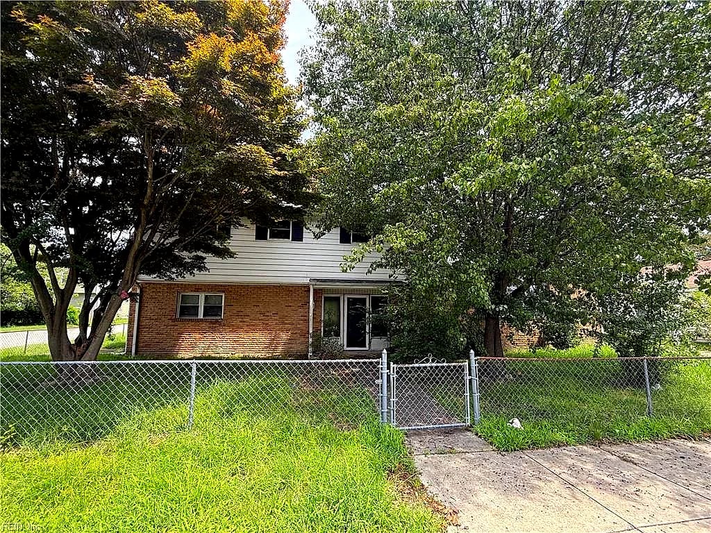648 Hemlock AVE, HAMPTON VA 23661