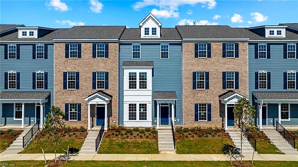 208 Freeman DR, HAMPTON VA 23666 - Main photo