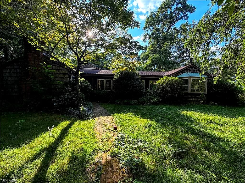 1208 York LN, VIRGINIA BEACH VA 23451 - Main photo