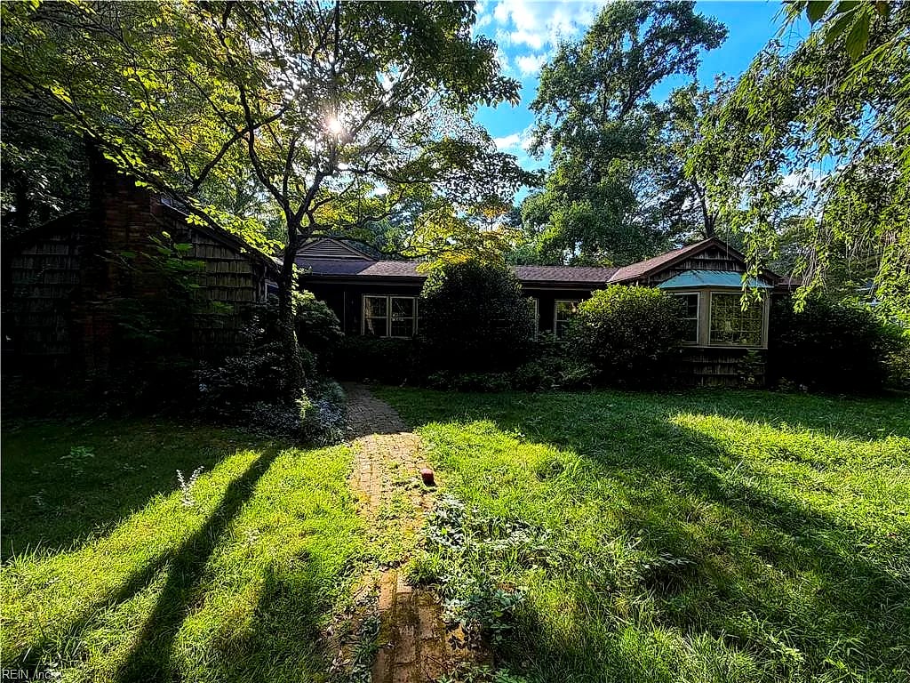 1208 York LN, VIRGINIA BEACH VA 23451