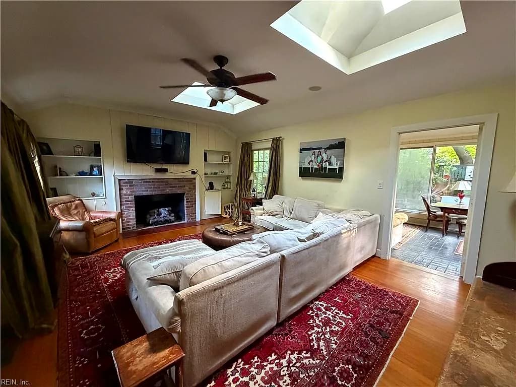 1208 York LN, VIRGINIA BEACH VA 23451 - Photo 5