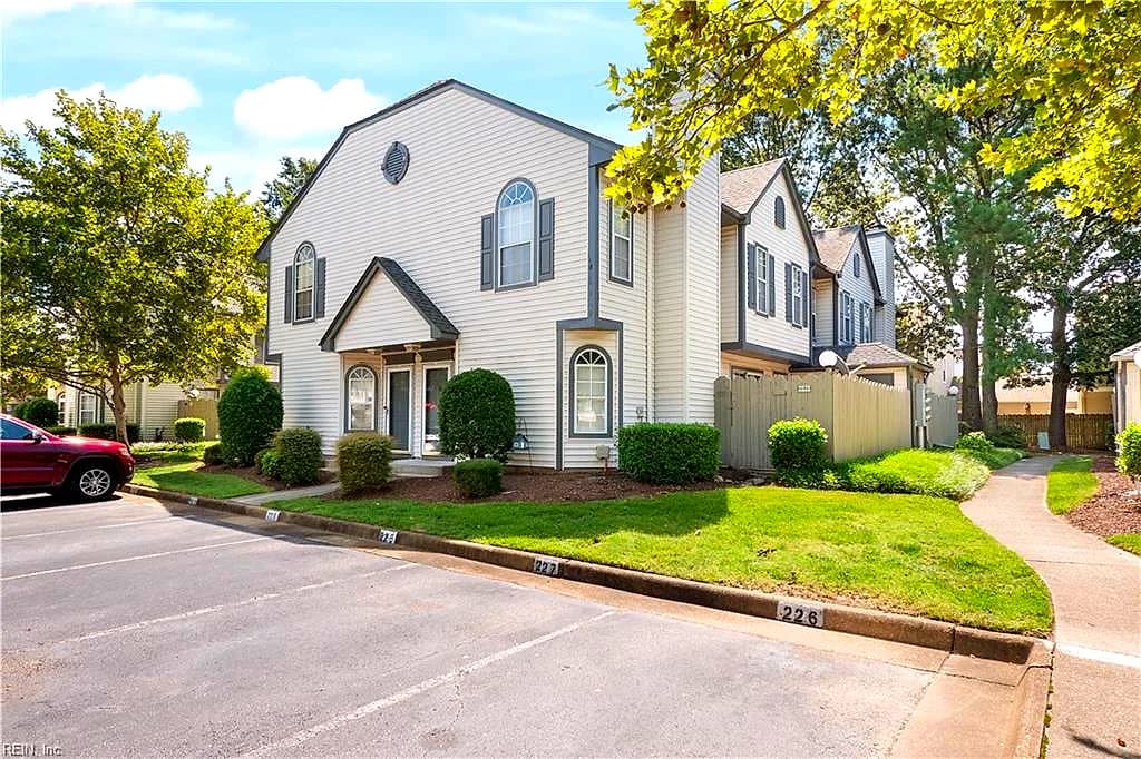 4809 Shallowford CIR, VIRGINIA BEACH VA 23462 - Main photo