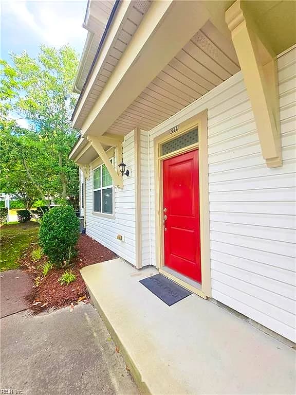 1555 Rollesby WAY #5, CHESAPEAKE VA 23320 - Photo 4