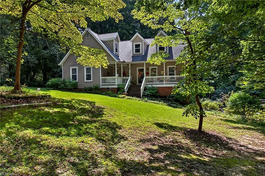 7011 Tracey CT, Gloucester — 3 bed Residential, 2,800 sqft