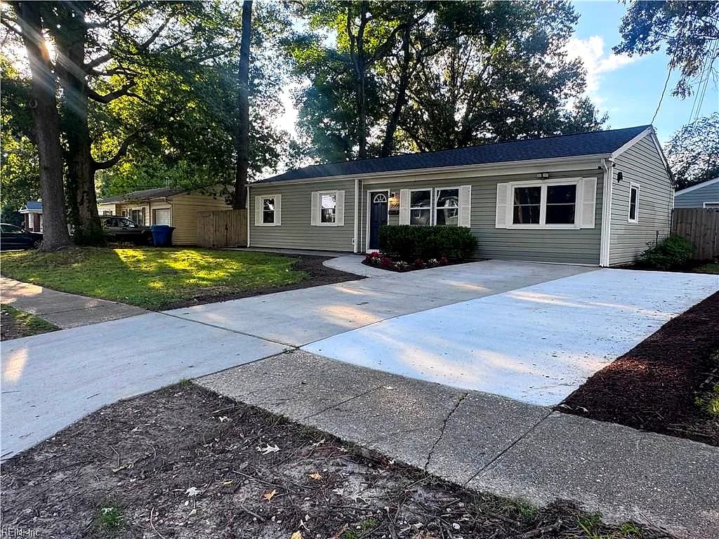 3508 Silina DR, VIRGINIA BEACH VA 23452 - Photo 3