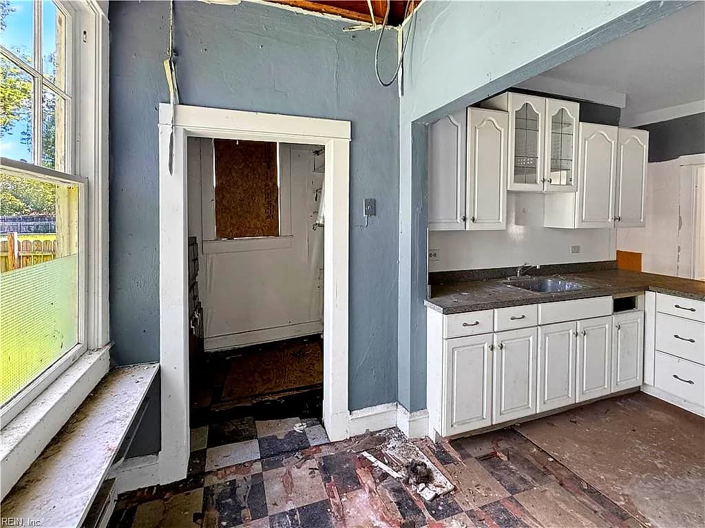 218 Tappan AVE, HAMPTON VA 23664 - Photo 5