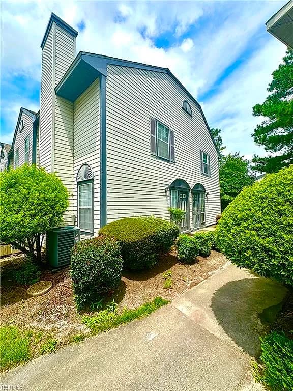 4510 Genoa CIR, VIRGINIA BEACH VA 23462 - Photo 2