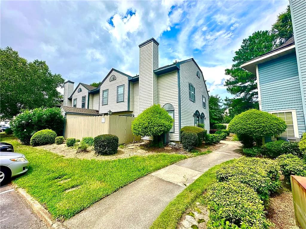 4510 Genoa CIR, VIRGINIA BEACH VA 23462 - Photo 3