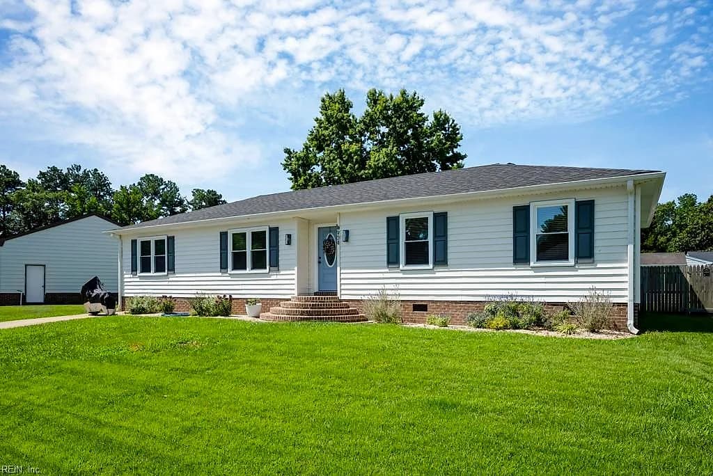 904 Levee LN, CHESAPEAKE VA 23323 - Photo 2