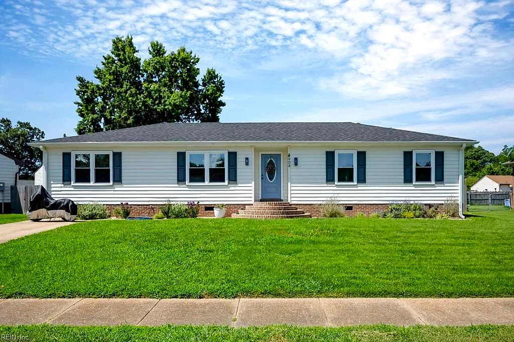 904 Levee LN, CHESAPEAKE VA 23323 - Photo 3