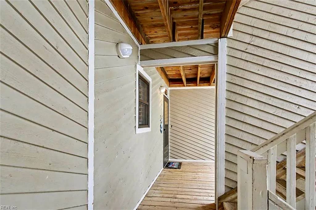 2325 Sea Shell RD #111, VIRGINIA BEACH VA 23451 - Photo 3