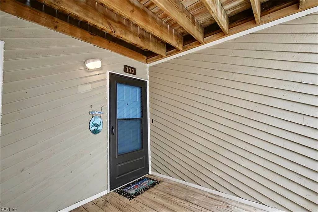 2325 Sea Shell RD #111, VIRGINIA BEACH VA 23451 - Photo 4