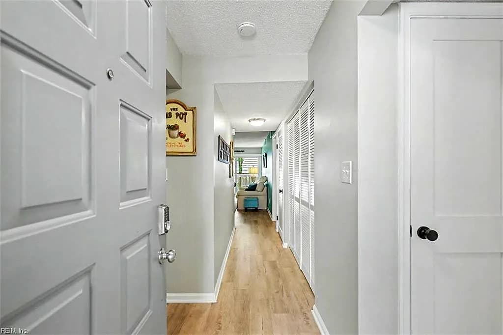 2325 Sea Shell RD #111, VIRGINIA BEACH VA 23451 - Photo 5