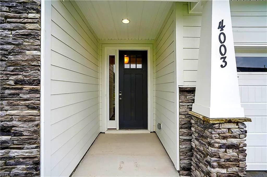 1311 Wharf Hill DR, SMITHFIELD VA 23430 - Photo 4