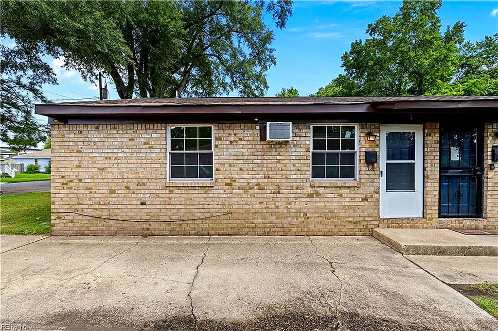 3004 Illinois AVE, NORFOLK VA 23513 - Photo 2