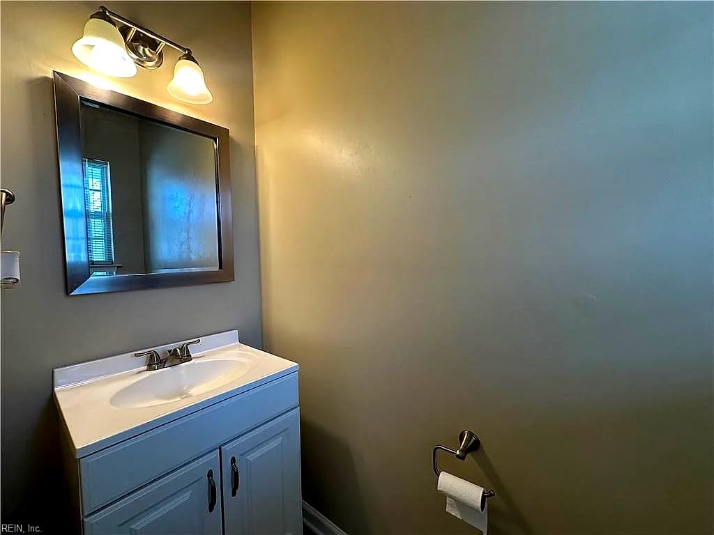 5042 Kemps Lake DR, VIRGINIA BEACH VA 23462 - Photo 5