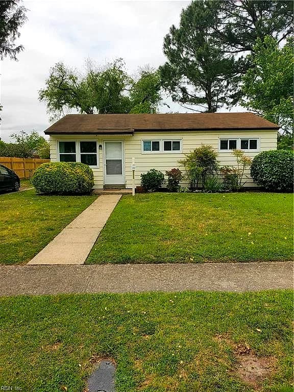 411 Gloucester AVE, PORTSMOUTH VA 23702 - Main photo