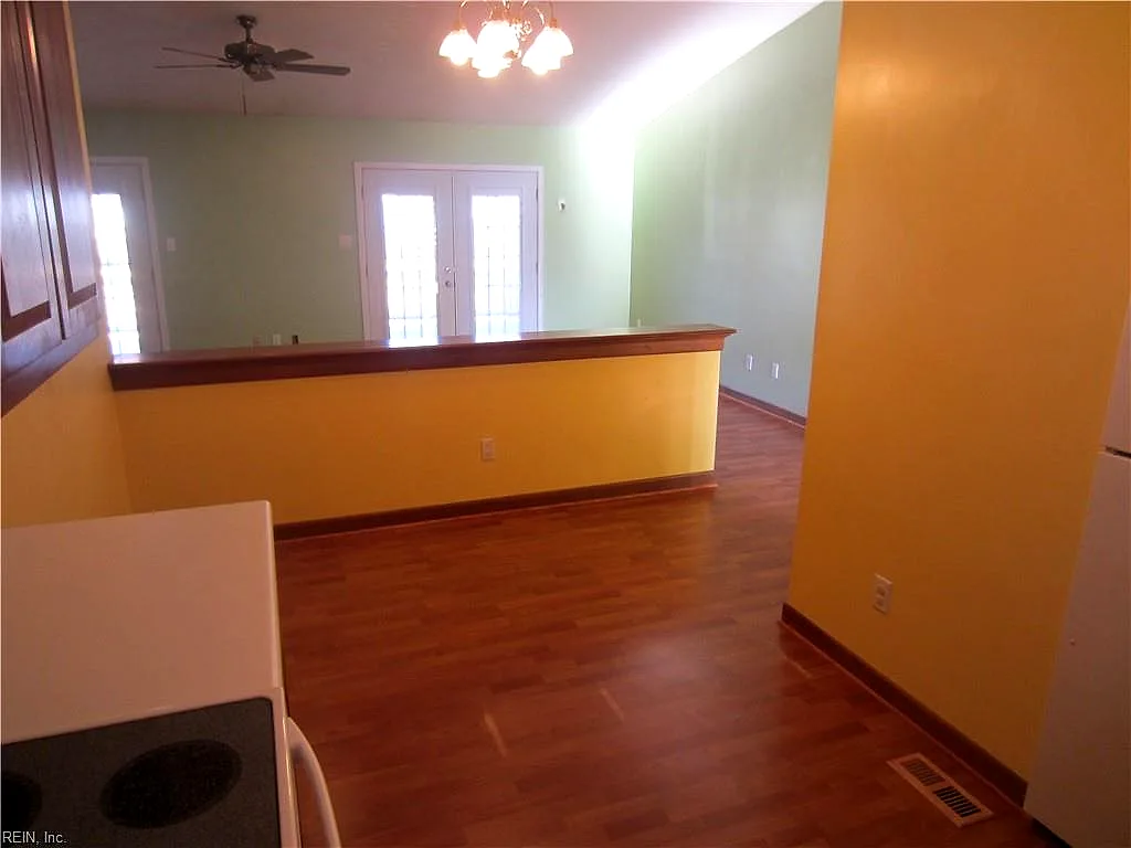 12 Waterview PT, HAMPTON VA 23666 - Photo 5