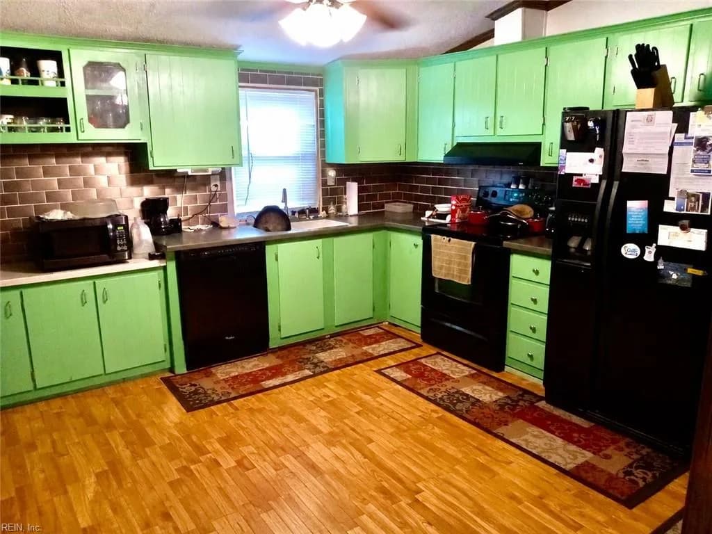 297 Burnetts WAY, SUFFOLK VA 23434 - Photo 4