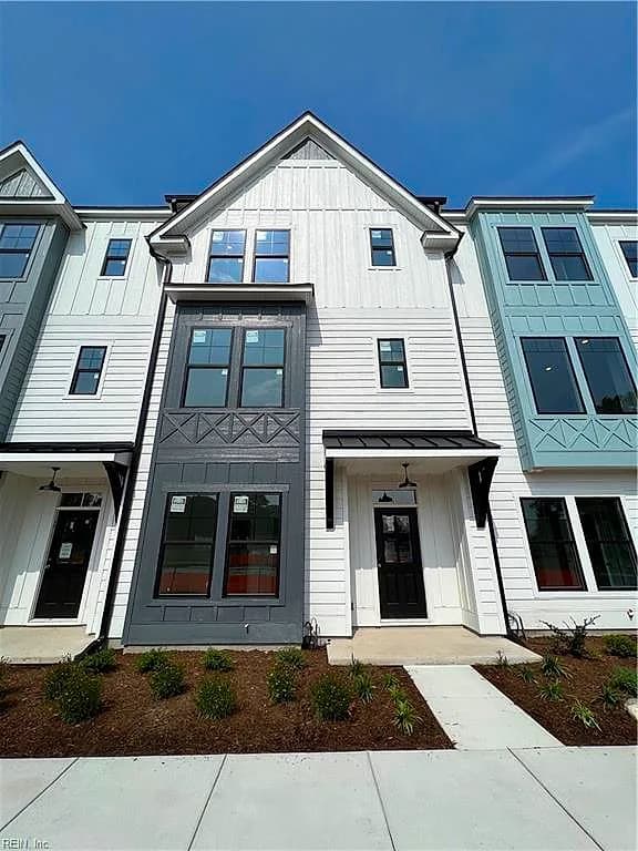 903 Bernard LN, CHESAPEAKE VA 23322 - Photo 2