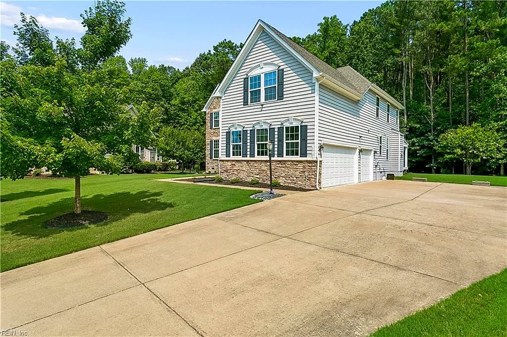 2616 Brownstone CIR, WILLIAMSBURG VA 23185 - Photo 4