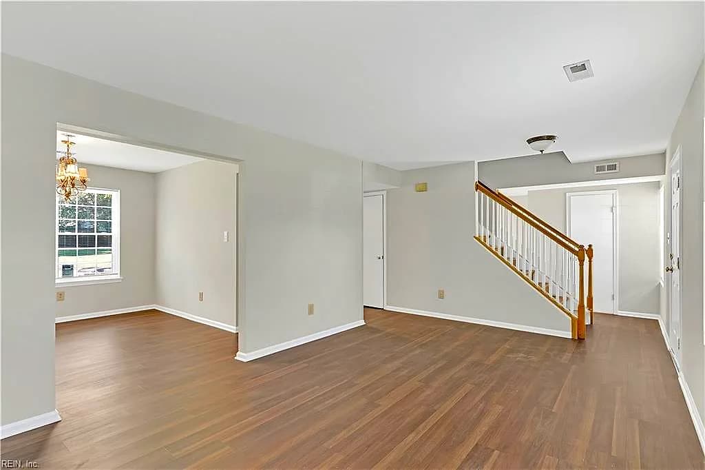 219 Springdale WAY, HAMPTON VA 23666 - Photo 4
